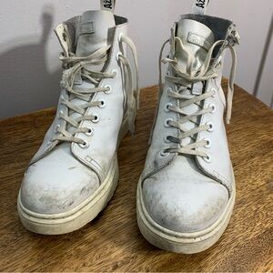 Dr martens  unisex leather boots